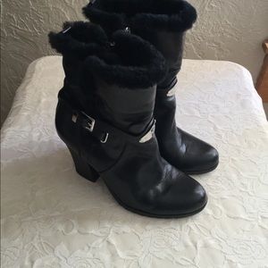 Heeled boots